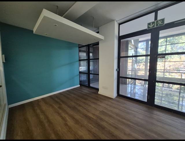 221M² OFFICE TO LET IN SANDTON CENTRAL